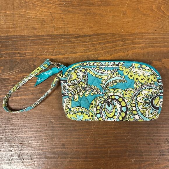 Vera Bradley Accessories :Curling Iron Cases, Eyeglass Case, Wristlet, Card Case - Picture 7 of 13